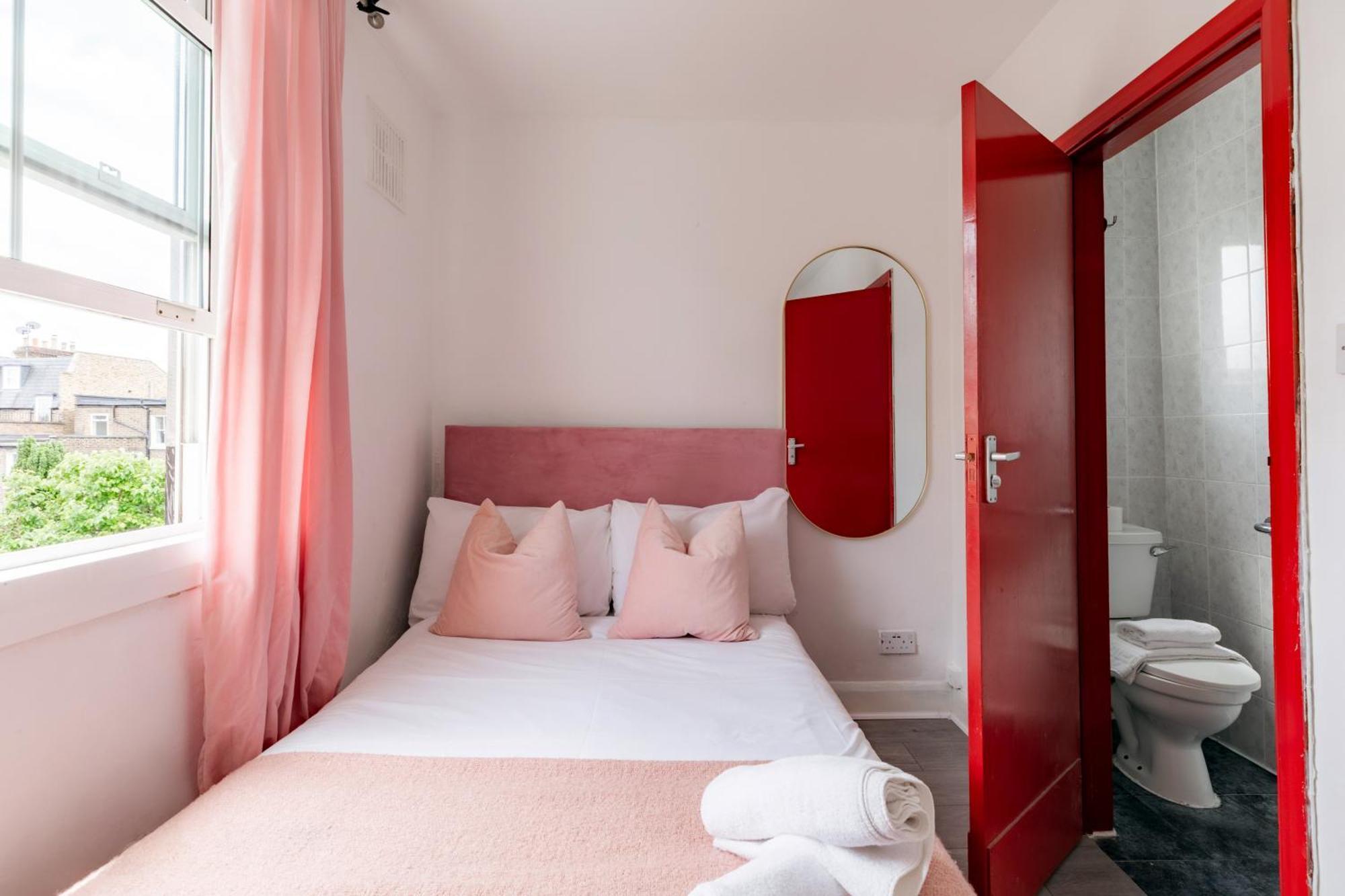 Orlando Hotel London Room photo